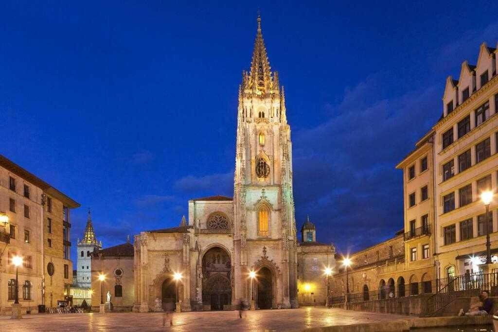 La Muralla By Muralla Oviedo Esterno foto